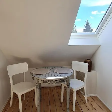Schwalbennest * Heringsdorf (Ostholstein)